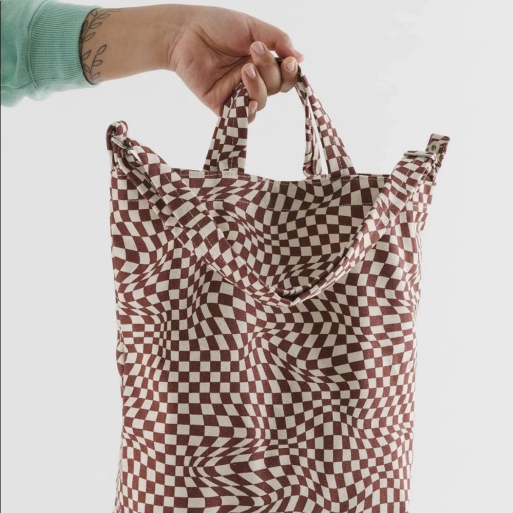Baggu Canvas Duck Bag Maroon Trippy Checker - Picture 9 of 9